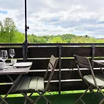 Komm - Panoramablick - Balkon - Küche - Parkplatz Apartment