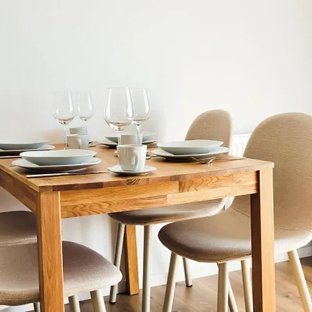 Daire Komm - Panoramablick - Balkon - Kueche - Parkplatz