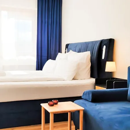 Apartment Komm - Panoramablick - Balkon - Kueche - Parkplatz *
