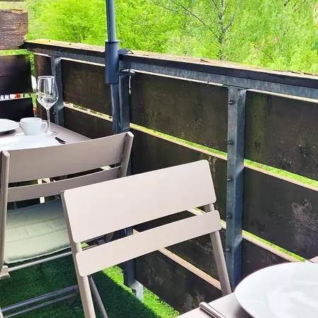 Komm - Panoramablick - Balkon - Kueche - Parkplatz Apartment