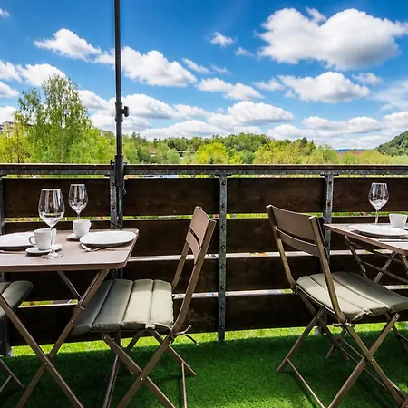 Komm - Panoramablick - Balkon - Kueche - Parkplatz *