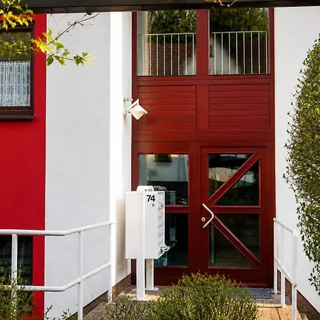 Lägenhet Komm - Panoramablick - Balkon - Kueche - Parkplatz
