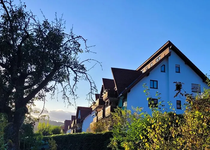 Komm - Panoramablick - Balkon - Kueche - Parkplatz *