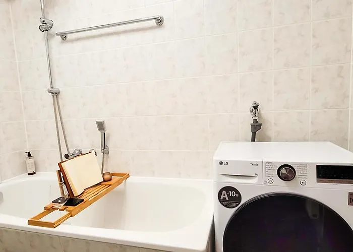 Daire Komm - Panoramablick - Balkon - Kueche - Parkplatz