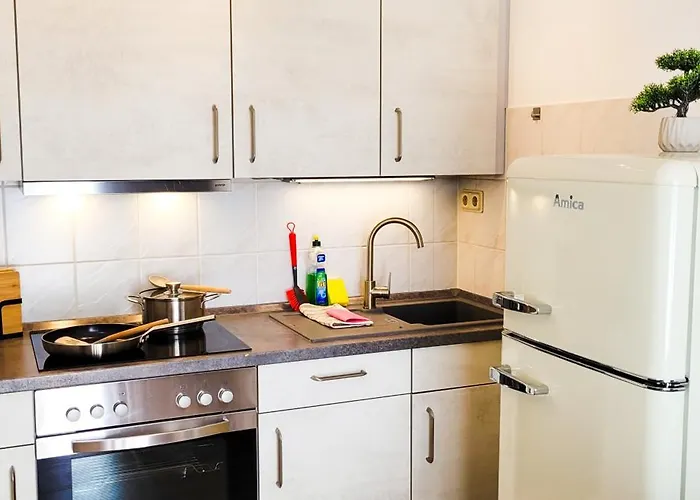 Daire Komm - Panoramablick - Balkon - Kueche - Parkplatz Suhl