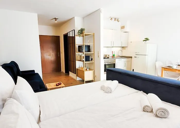 Komm - Panoramablick - Balkon - Kueche - Parkplatz *