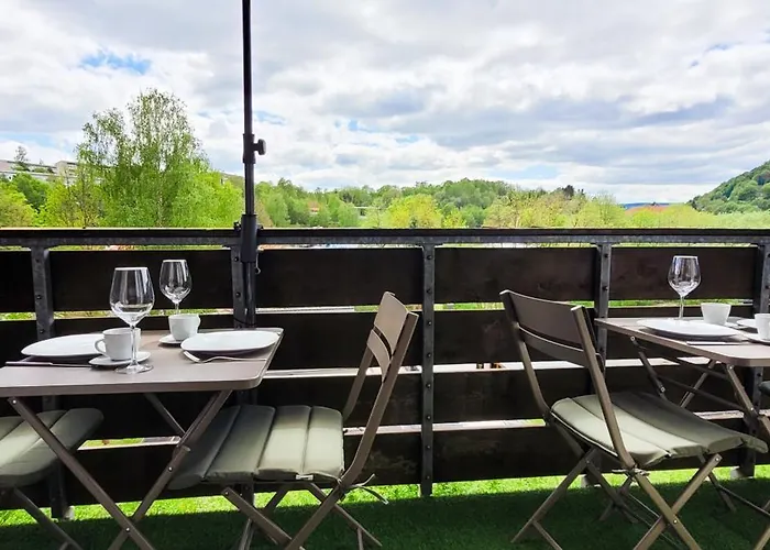 Komm - Panoramablick - Balkon - Kueche - Parkplatz Daire